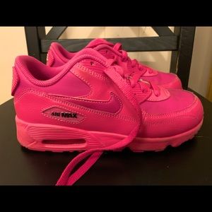 Girls Nike air max platform running shoes. Size 3Y